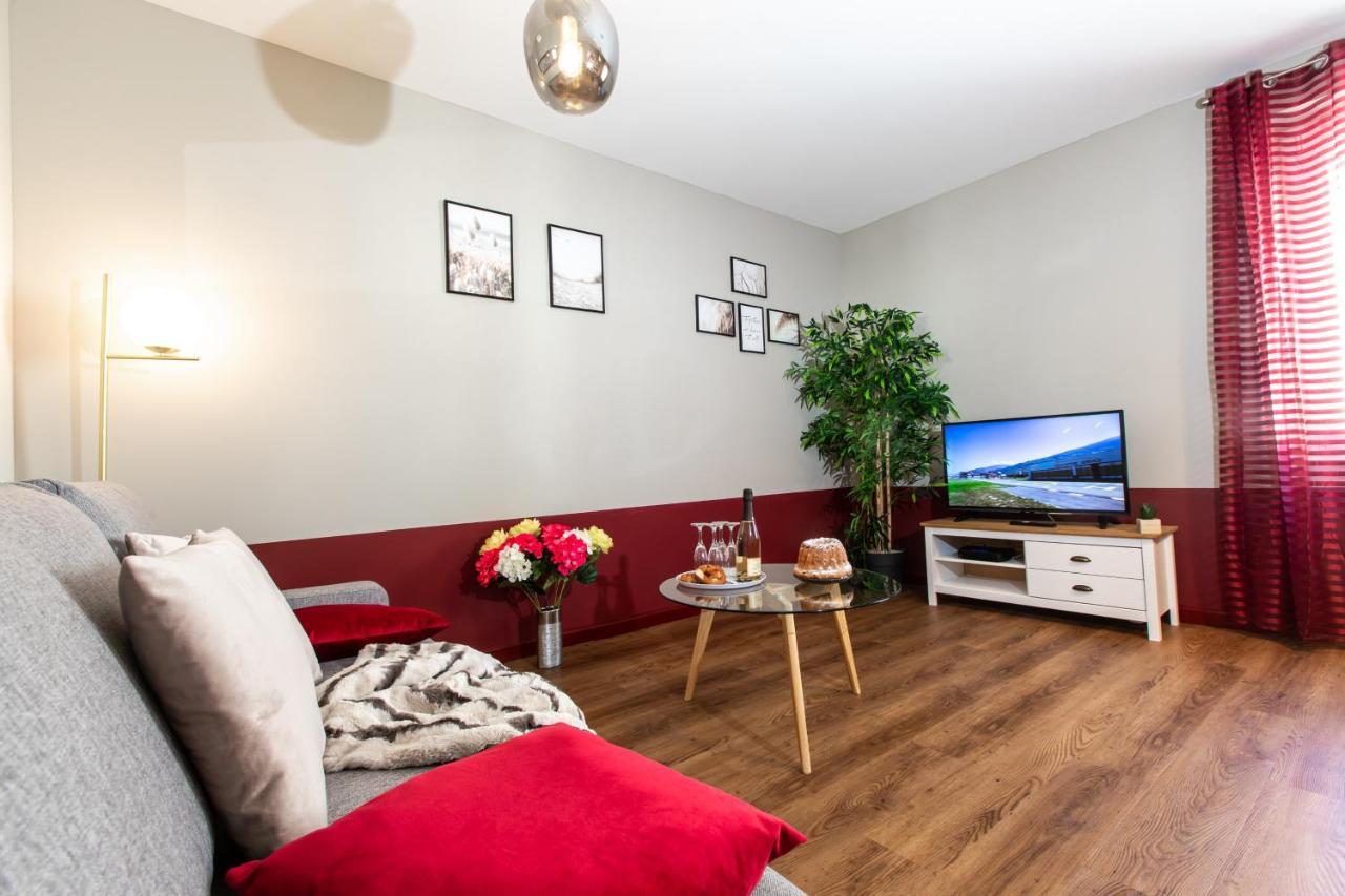 Le Red St Leon : Lit Queen Size * Wifi * Ideal Couple 科尔马 外观 照片